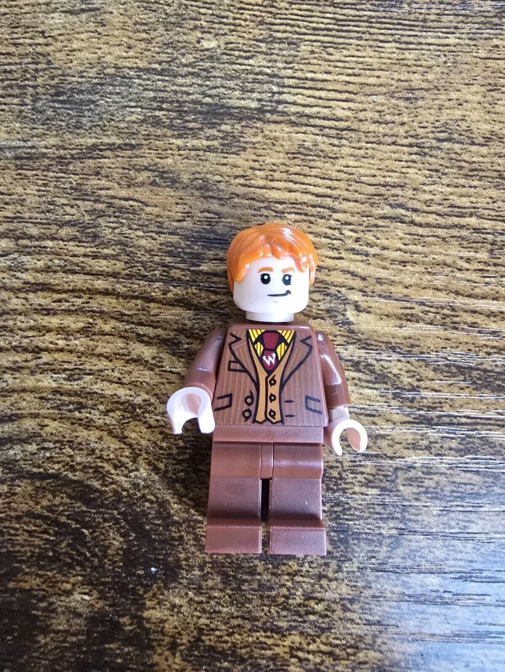 Lego George Weasley 76422 Reddish Brown Suit Red Tie Harry Potter Minifigure